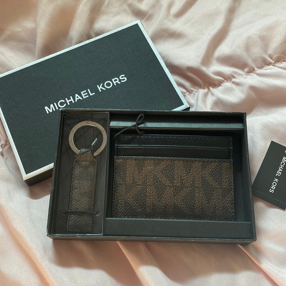 Michael Kors card holder